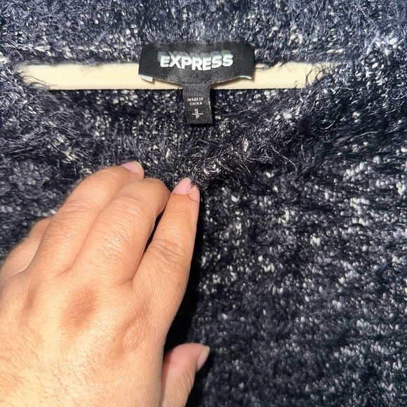 EXPRESS Eyelash Fringe Sweater Speckled Chunky Knit  Dolman Sleeves Size S‎ - Picture 3 of 4